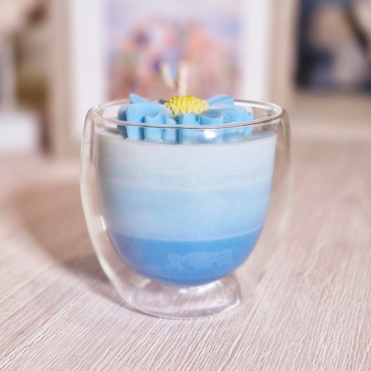 DAISY BLOOM - Floating Candle
