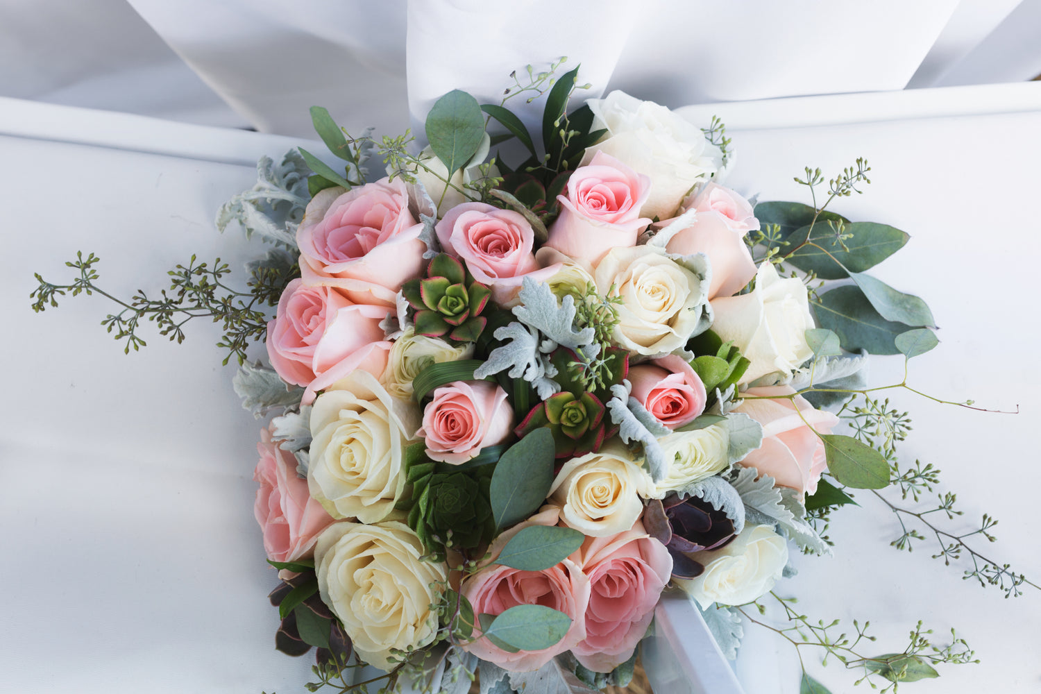 Bunch of flowers depicting floral scents